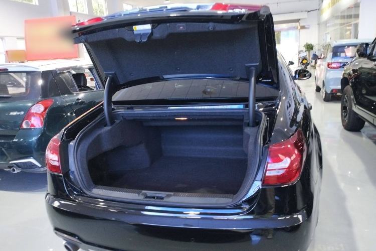 Used Hongqi H7 2021 2.0T Elite Edition Trunk
