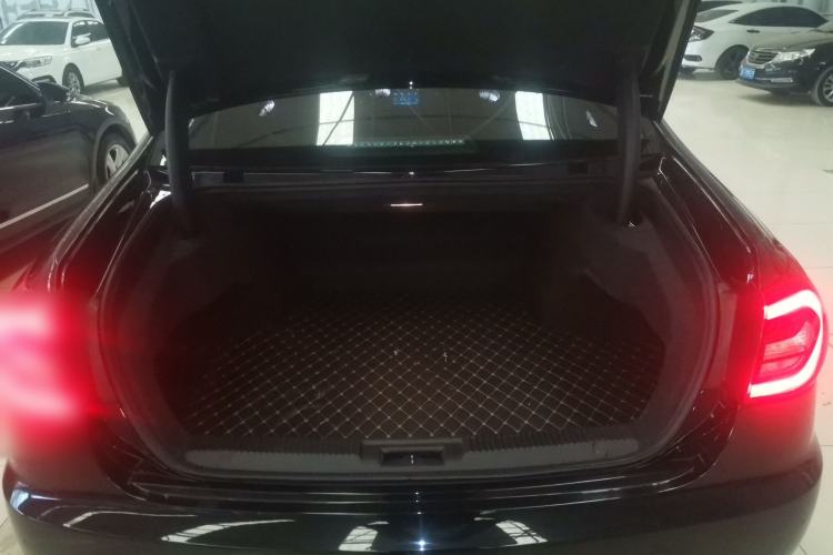 Used Hongqi H7 2021 1.8T Executive Edition Trunk