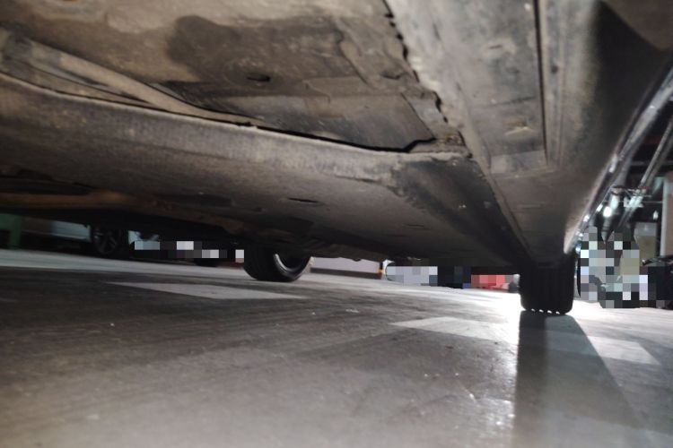 Used Hongqi H9 2020 2.0T Smart Connect Flagship Edition Chassis Front Left