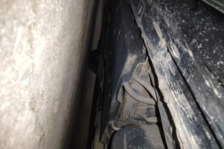 Used Hongqi H9 2023 2.0T Smart Connect Flagship Edition Chassis Rear Left