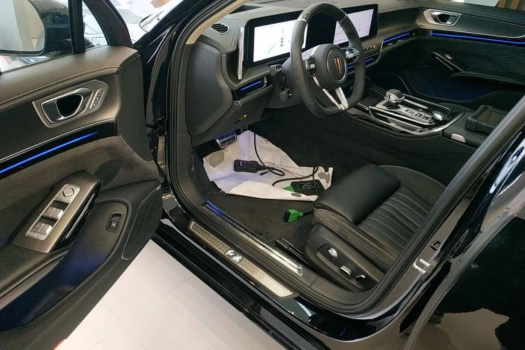 Used Hongqi H9 2024 2.0T Qichang Private Enjoyment Luxury Edition Driver Seat