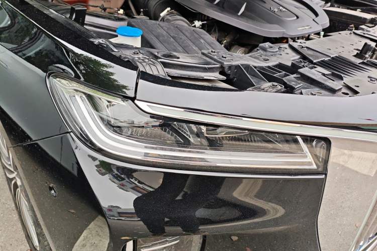 Used Hongqi H9 2020 3.0T Smart Connect Flagship Edition Right Front Headlight
