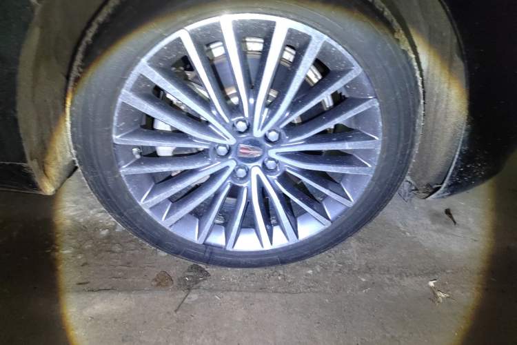 Used Hongqi H9 2023 2.0T Smart Connect Flagship Edition Right Front Wheel Hub