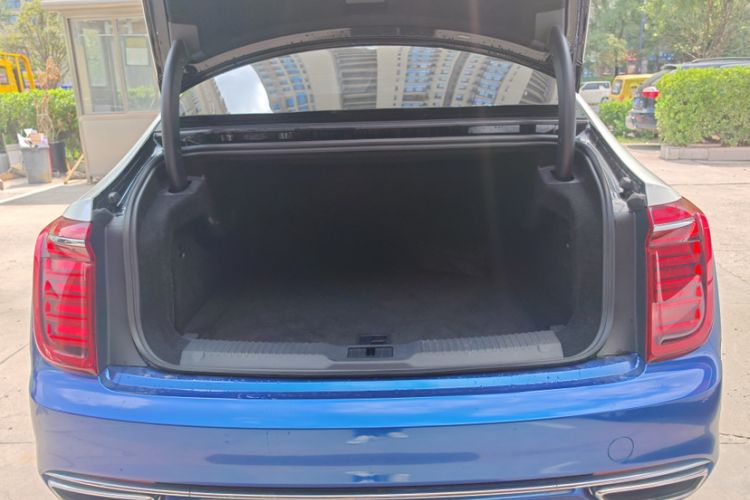 Used Hongqi H9 2020 2.0T Smart Connect Flagship Edition Interior 4