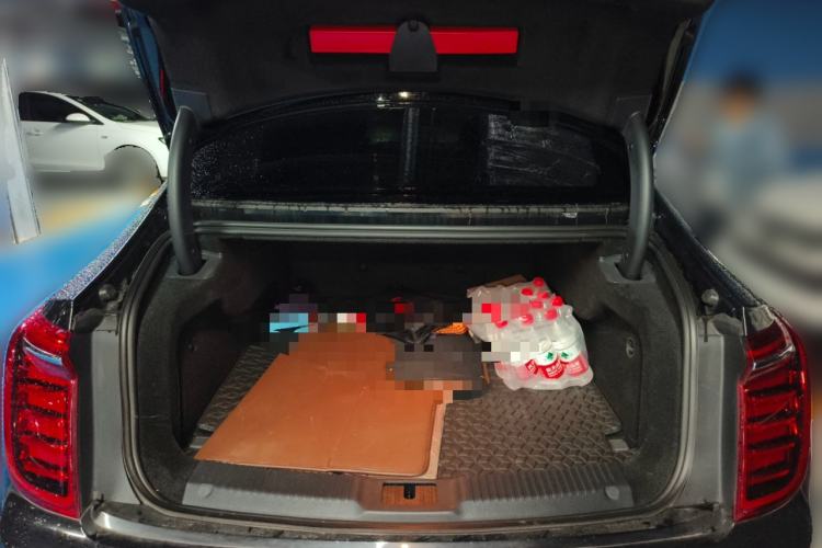 Used Hongqi H9 2020 2.0T Smart Connect Flagship Edition Trunk