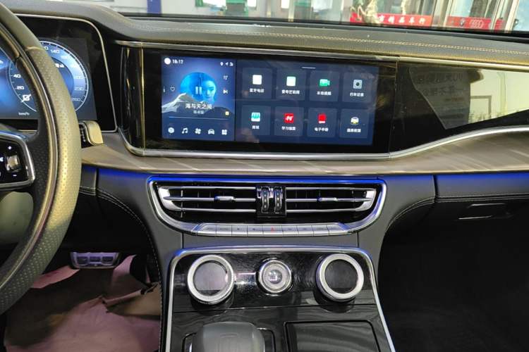 Used Hongqi H9 2020 2.0T Smart Connect Flagship Edition Audio And AC Panel