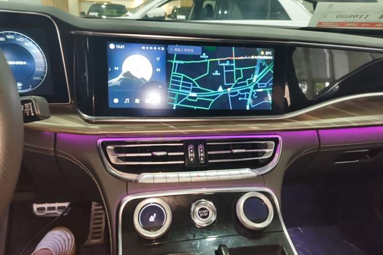 Used Hongqi H9 2020 2.0T Smart Connect Flagship Edition Audio And AC Panel