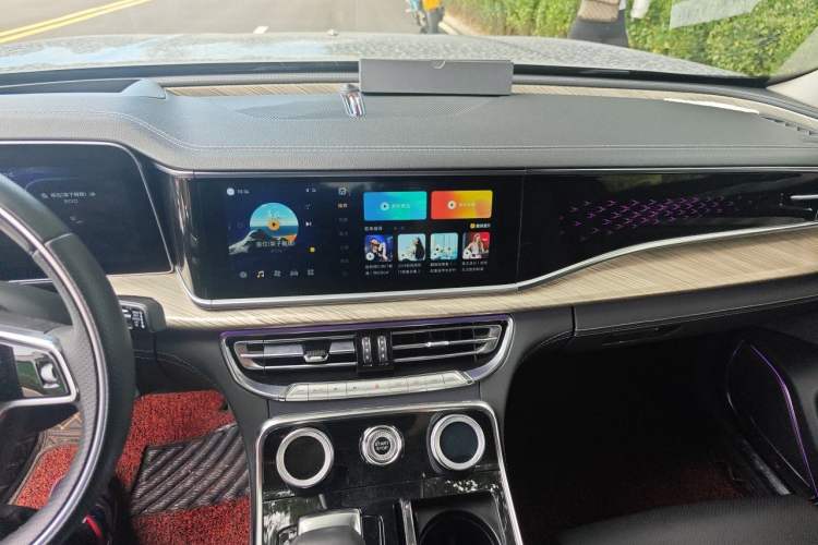 Used Hongqi H9 2020 3.0T Smart Connect Flagship Edition Audio And AC Panel