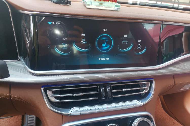 Used Hongqi H9 2020 2.0T Smart Connect Flagship Edition Audio And AC Panel
