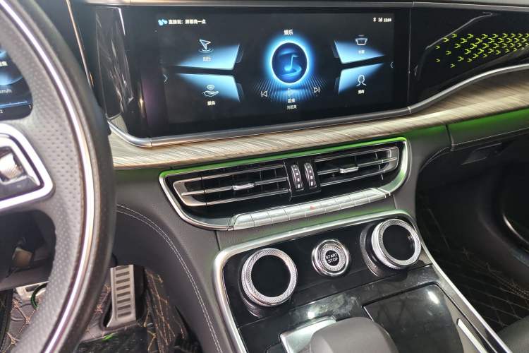 Used Hongqi H9 2020 3.0T Smart Connect Flagship Edition Audio And AC Panel