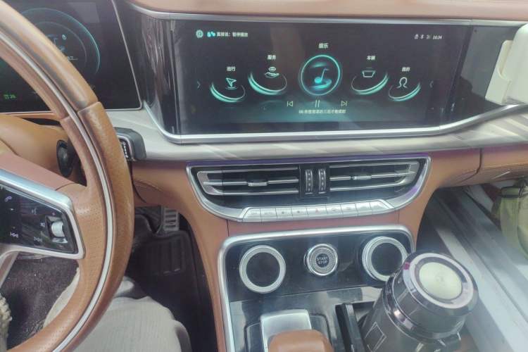 Used Hongqi H9 2020 2.0T Smart Connect Flagship Edition Audio And AC Panel