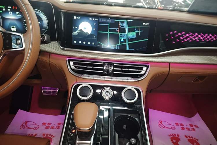 Used Hongqi H9 2020 2.0T Smart Connect Flagship Edition Audio And AC Panel