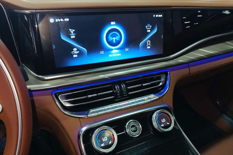 Used Hongqi H9 2020 2.0T Smart Connect Flagship Edition Audio And AC Panel