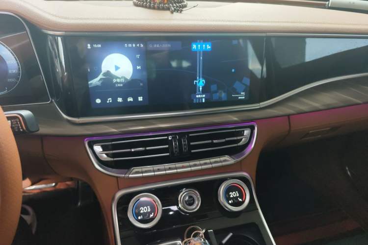 Used Hongqi H9 2020 2.0T Smart Connect Flagship Edition Audio And AC Panel