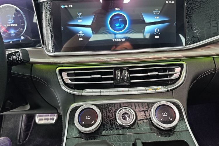Used Hongqi H9 2020 2.0T Smart Connect Flagship Edition Audio And AC Panel