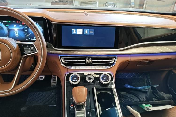 Used Hongqi H9 2020 2.0T Smart Connect Flagship Edition Audio And AC Panel