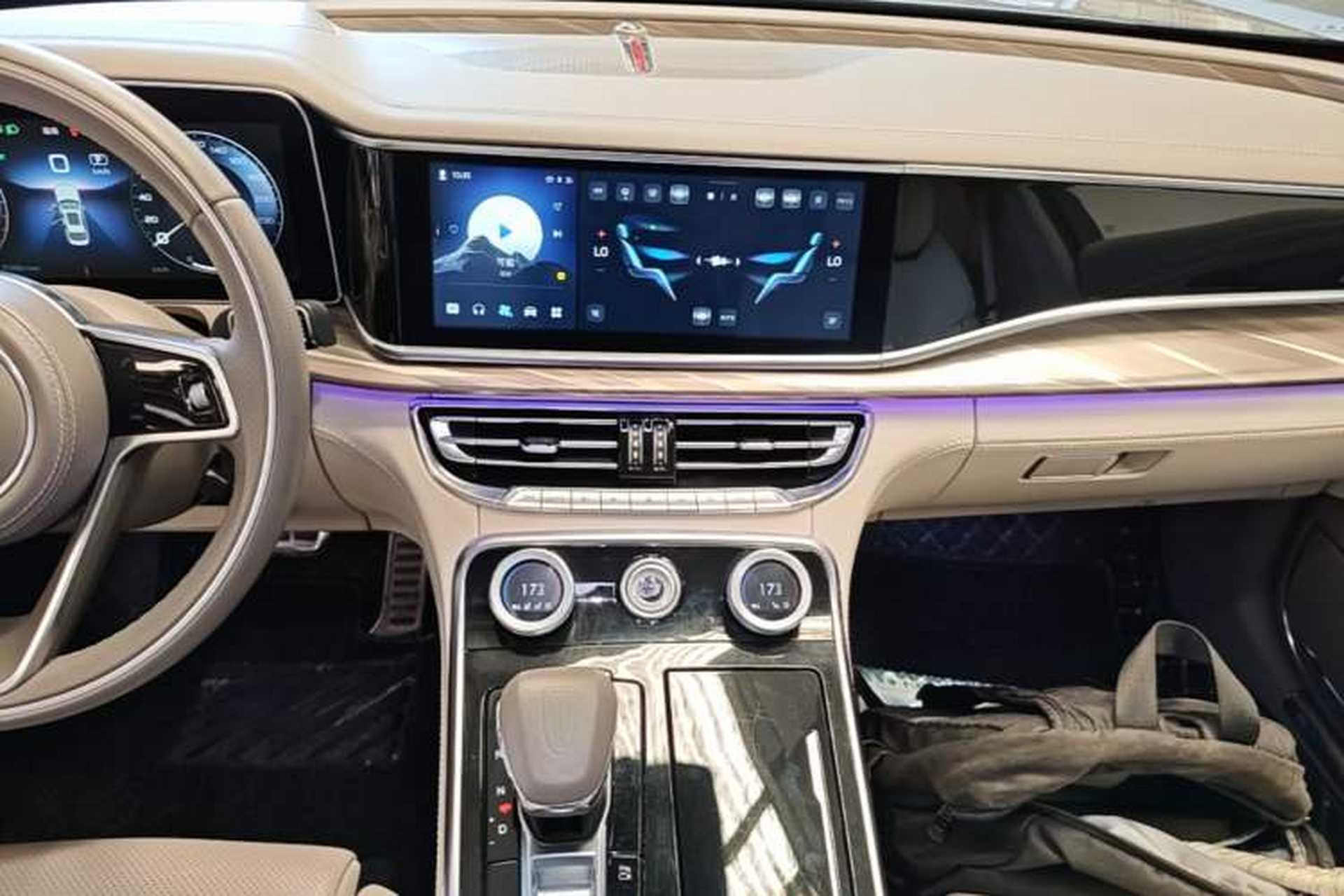 Used Hongqi H9 2020 2.0T Smart Connect Flagship Edition Audio And AC Panel