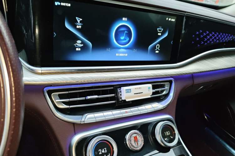 Used Hongqi H9 2020 2.0T Smart Connect Flagship Edition Audio And AC Panel