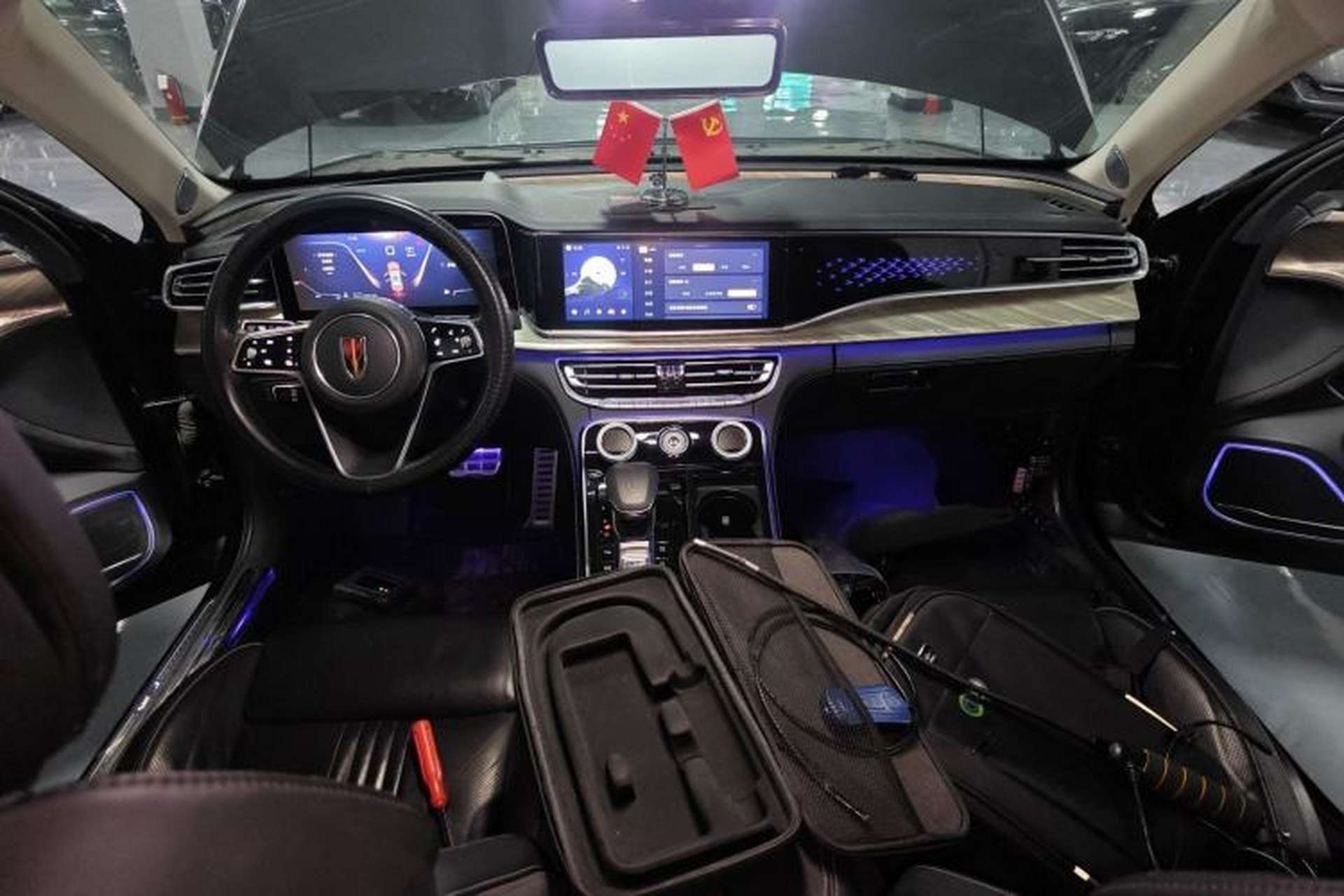 Used Hongqi H9 2020 2.0T Smart Connect Flagship Edition Center Console