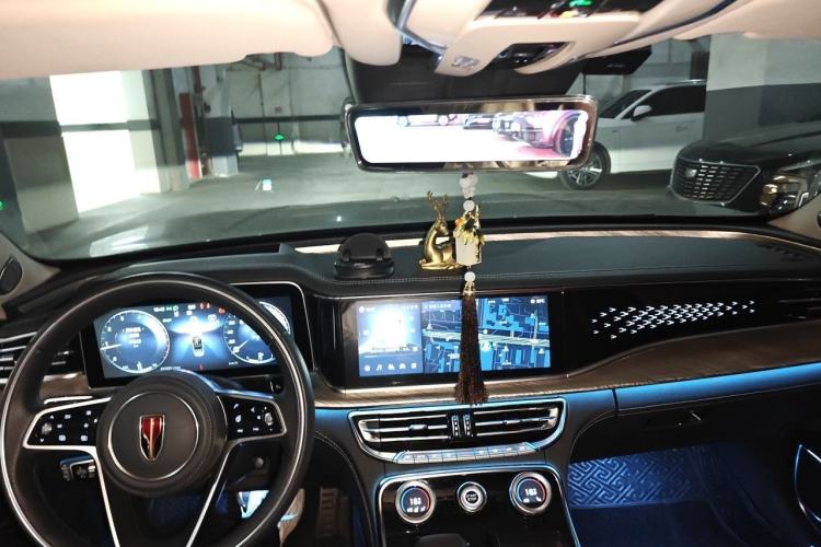 Used Hongqi H9 2020 2.0T Smart Connect Flagship Edition Center Console