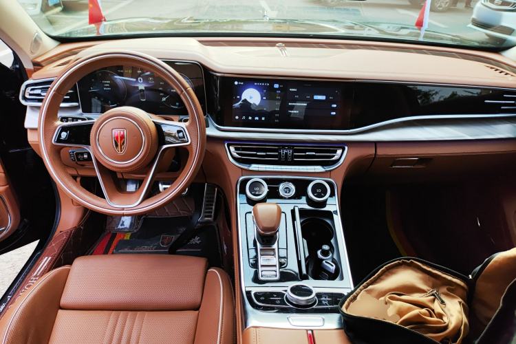 Used Hongqi H9 2020 2.0T Smart Connect Flagship Edition Center Console