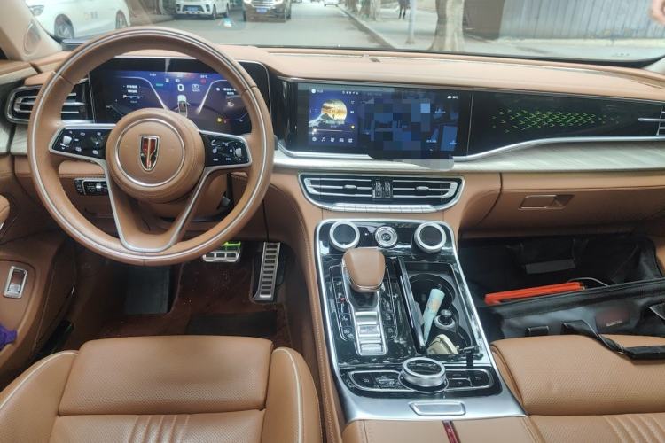 Used Hongqi H9 2020 Revised Version 2.0T Smart Connect Flagship Edition Center Console