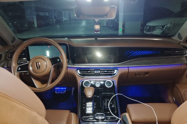 Used Hongqi H9 2020 2.0T Smart Connect Flagship Edition Center Console
