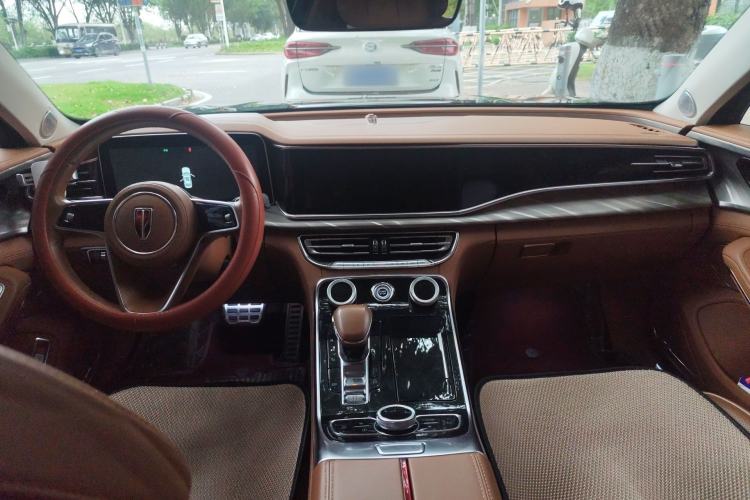 Used Hongqi H9 2020 2.0T Smart Connect Flagship Edition Center Console