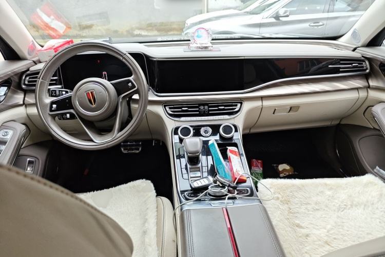 Used Hongqi H9 2020 2.0T Smart Connect Flagship Edition Center Console
