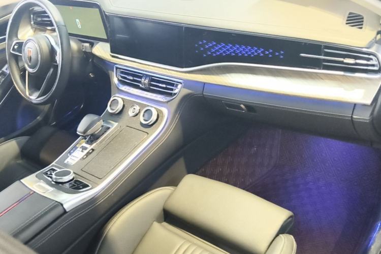 Used Hongqi H9 2020 2.0T Smart Connect Flagship Edition Center Console