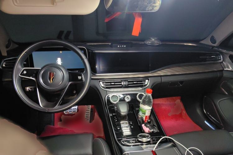 Used Hongqi H9 2020 2.0T Smart Connect Flagship Edition Center Console