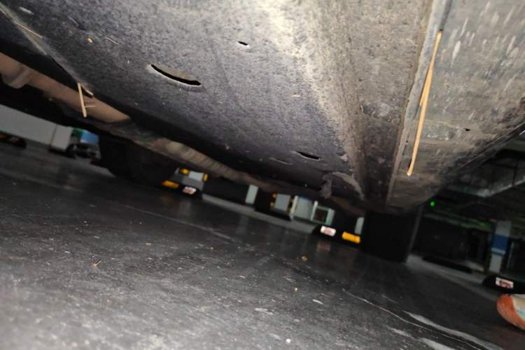 Used Hongqi H9 2020 2.0T Smart Connect Flagship Edition Chassis Front Left