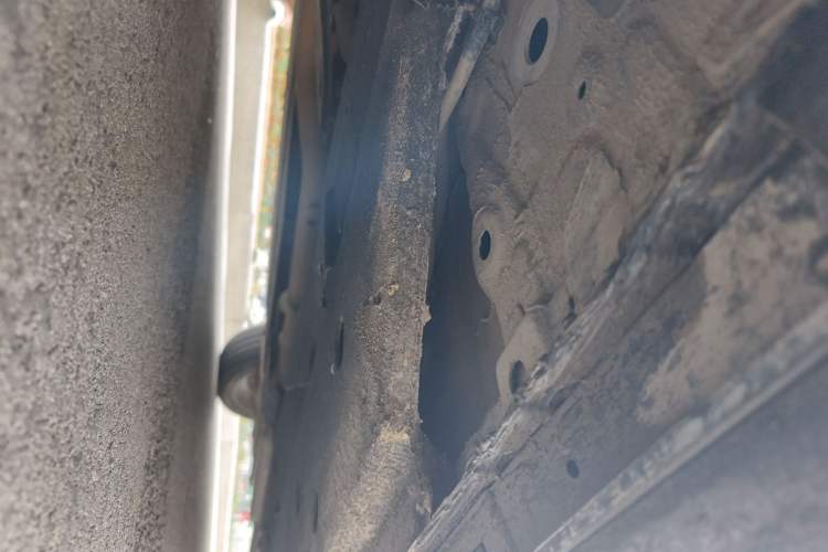 Used Hongqi H9 2020 2.0T Smart Connect Flagship Edition Chassis Front Left