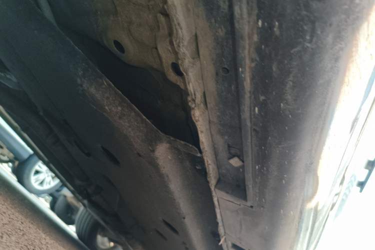 Used Hongqi H9 2020 2.0T Smart Connect Flagship Edition Chassis Front Left