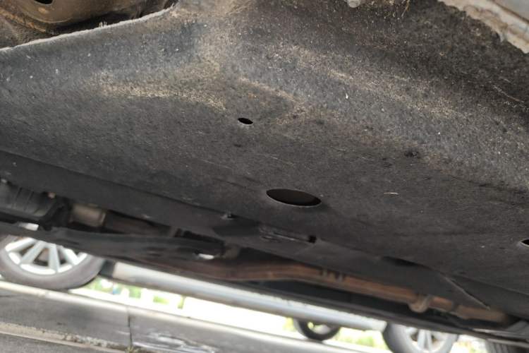 Used Hongqi H9 2020 2.0T Smart Connect Flagship Edition Chassis Front Left