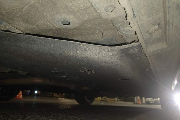Used Hongqi H9 2020 2.0T Smart Connect Flagship Edition Chassis Front Left