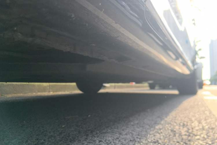 Used Hongqi H9 2020 2.0T Smart Connect Flagship Edition Chassis Front Left