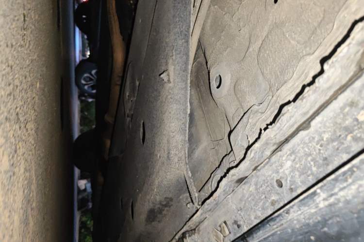Used Hongqi H9 2020 2.0T Smart Connect Flagship Edition Chassis Front Left