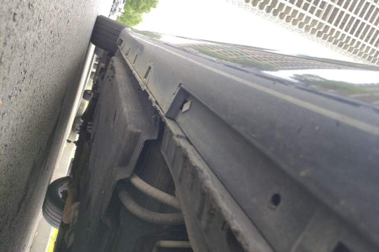 Used Hongqi H9 2020 2.0T Smart Connect Flagship Edition Chassis Front Left