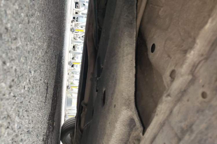 Used Hongqi H9 2020 2.0T Smart Connect Flagship Edition Chassis Front Left