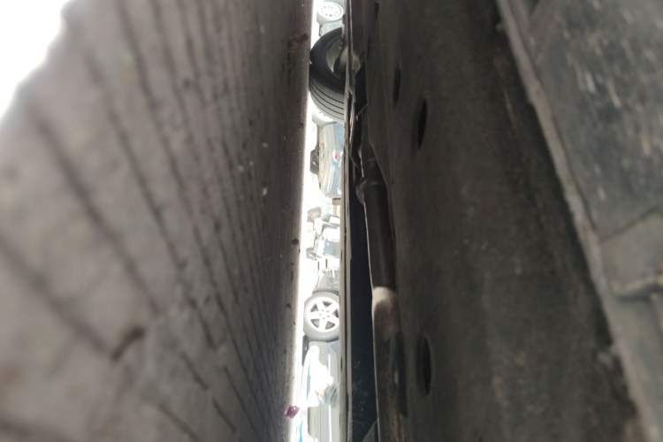 Used Hongqi H9 2020 2.0T Smart Connect Flagship Edition Chassis Front Left