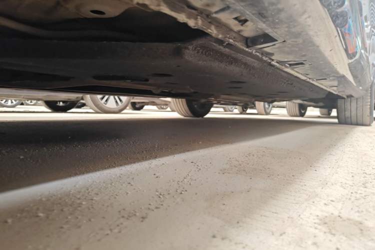 Used Hongqi H9 2020 2.0T Smart Connect Flagship Edition Chassis Front Left