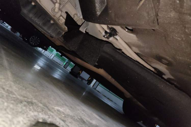 Used Hongqi H9 2020 Revised Version 2.0T Smart Connect Flagship Edition Chassis Front Left