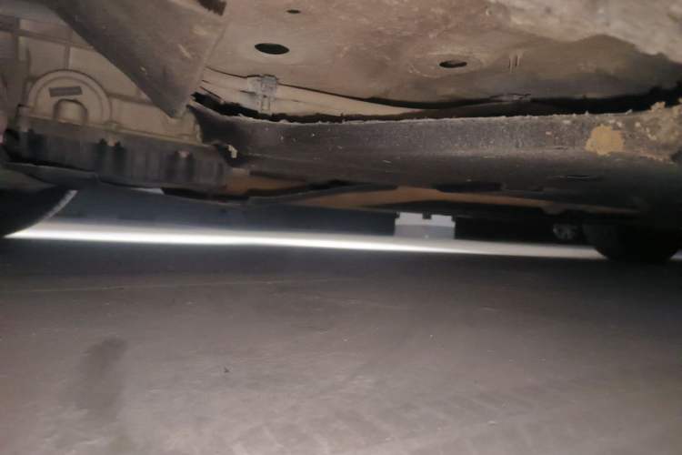 Used Hongqi H9 2020 2.0T Smart Connect Flagship Edition Chassis Front Left