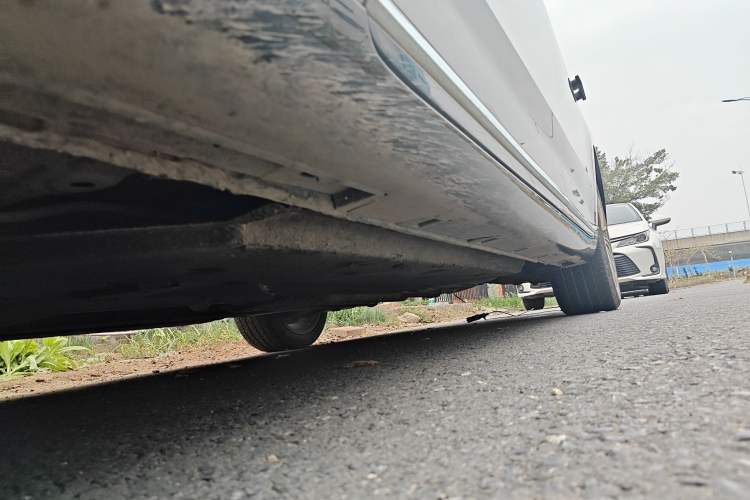 Used Hongqi H9 2020 2.0T Smart Connect Flagship Edition Chassis Front Left