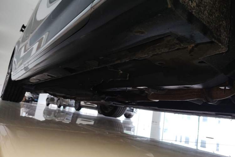 Used Hongqi H9 2020 2.0T Smart Connect Flagship Edition Chassis Front Right