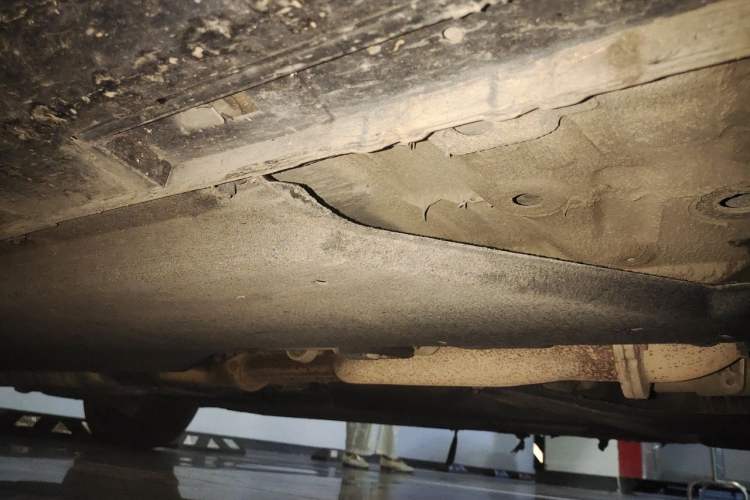 Used Hongqi H9 2020 2.0T Smart Connect Flagship Edition Chassis Front Right
