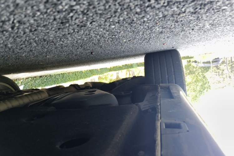 Used Hongqi H9 2020 2.0T Smart Connect Flagship Edition Chassis Front Right