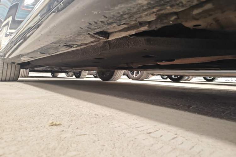 Used Hongqi H9 2020 2.0T Smart Connect Flagship Edition Chassis Front Right