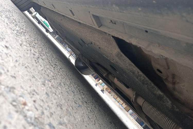 Used Hongqi H9 2020 3.0T Smart Connect Flagship Edition Chassis Front Right